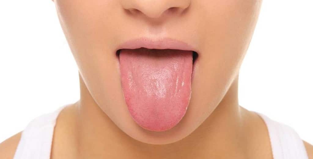 língua rosada saudável